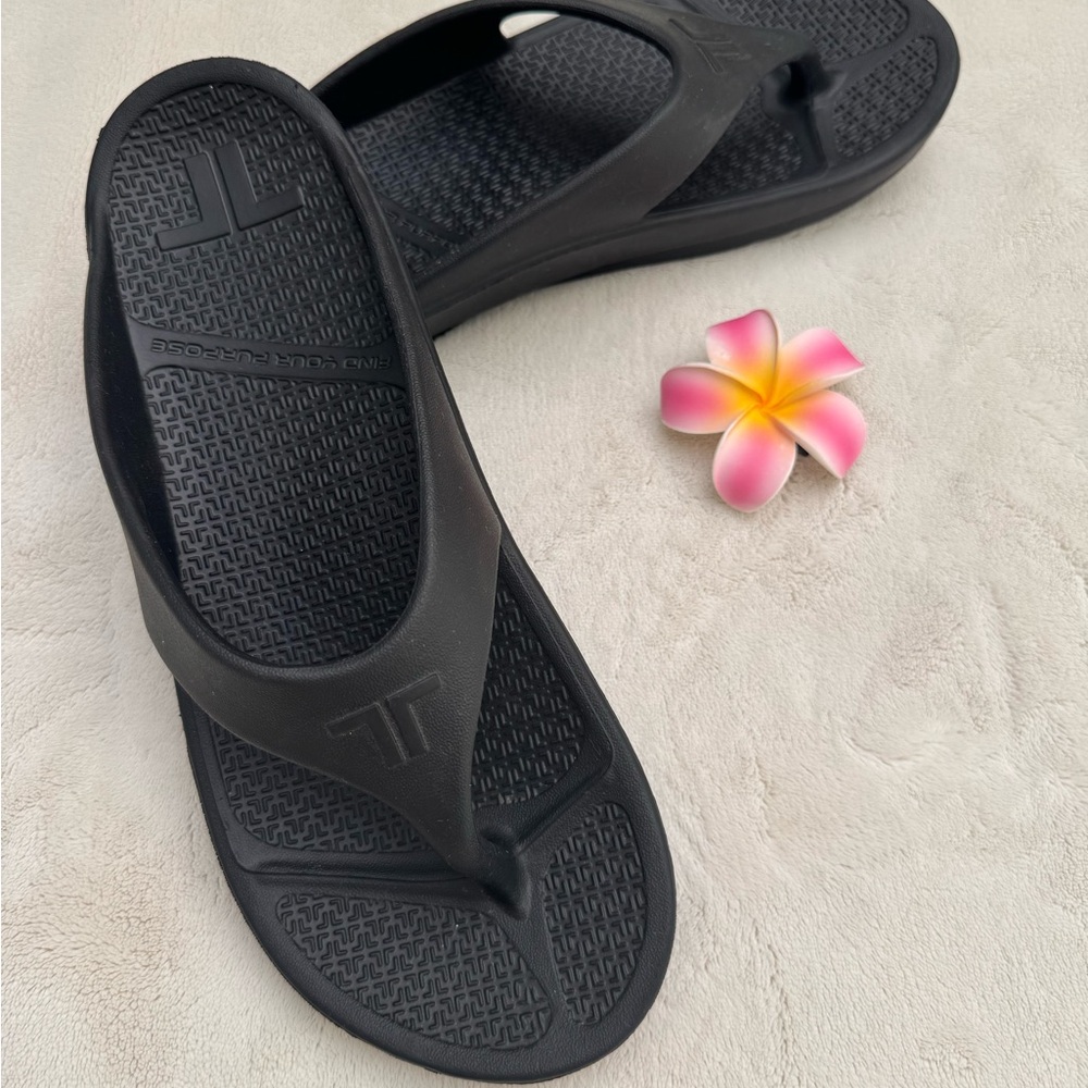 Black Flip Flop Sandals